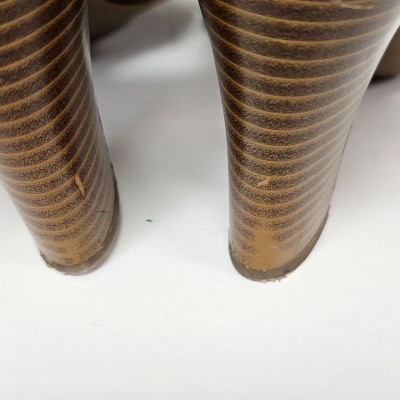 Dressbarn Sandals Cream & Tan Woven Strap Gold Back Strap Accent Size 8.5 - Picture 8 of 11